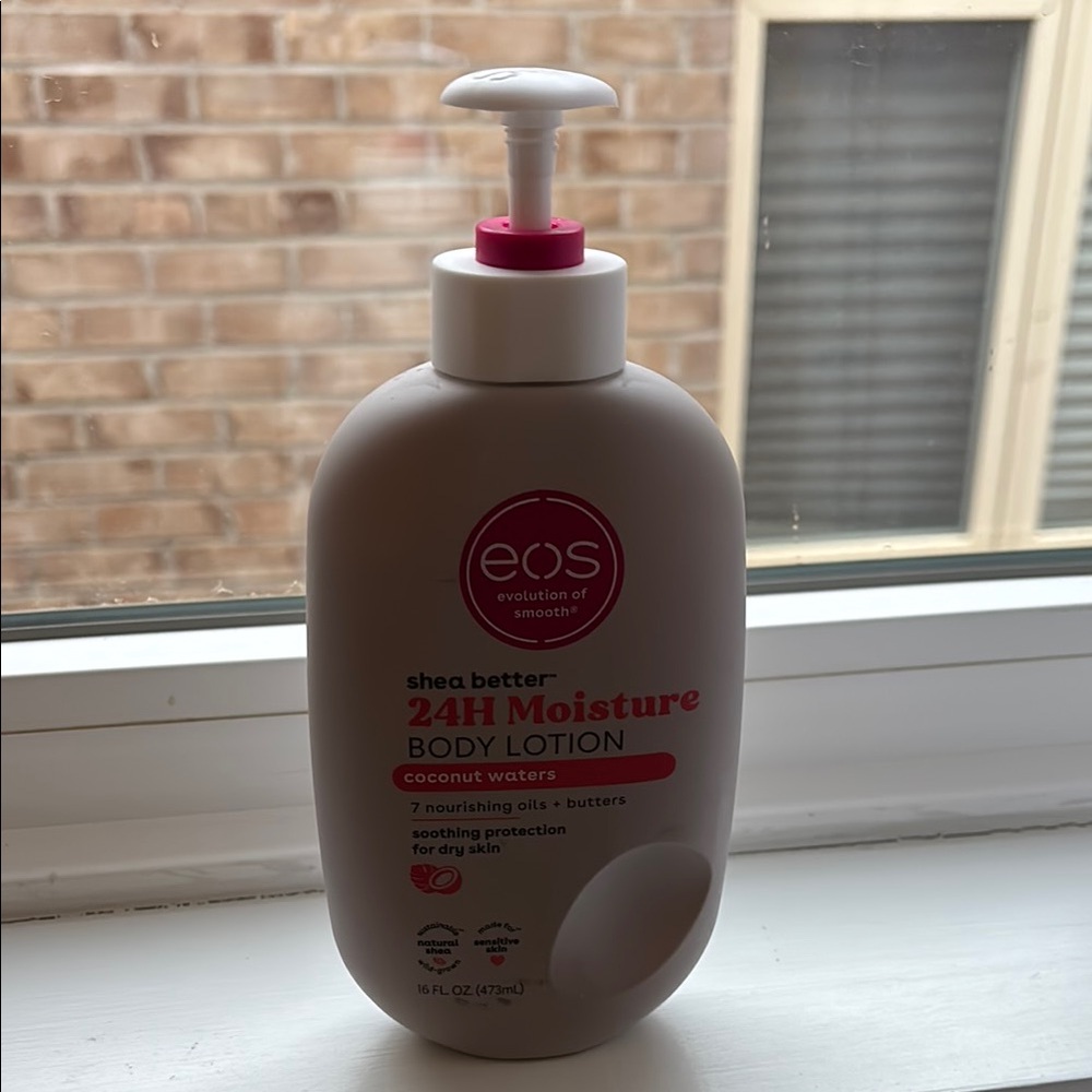 eos Pink and White Moisturizer for Bath Skin and Hair